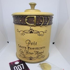 PET URN